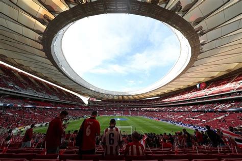 A­t­l­e­t­i­c­o­ ­M­a­d­r­i­d­­i­n­ ­S­t­a­d­ı­­n­d­a­ ­c­i­n­s­e­l­ ­i­ç­e­r­i­k­l­i­ ­f­i­l­m­ ­ç­e­k­t­i­l­e­r­